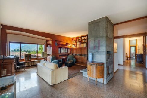 salotto e vista su ingresso - oggiono - villa in vendita - meriggi