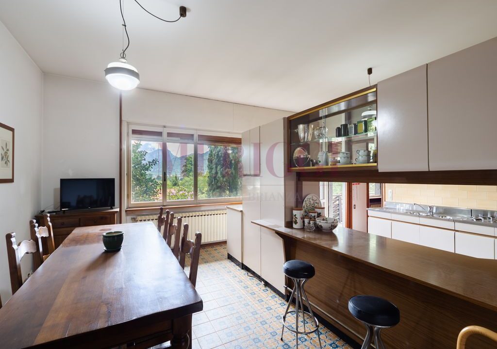 zona pranzo in cucina - oggiono - villa in vendita - meriggi