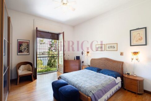 camera matrimoniale con vista - villa inverigo in vendita - meriggi