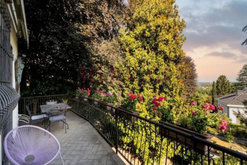 terrazzino e affaccio sulla valle - villa inverigo in vendita - meriggi