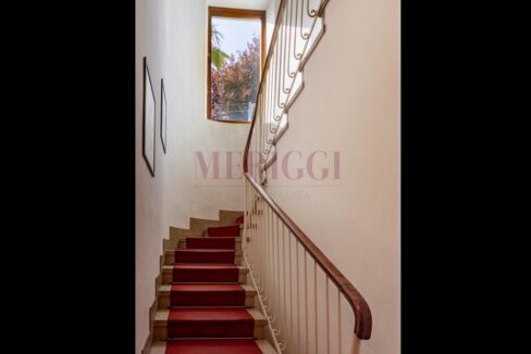 vano scala - villa inverigo in vendita - meriggi