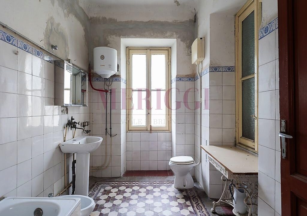 bagno al primo piano- villa bonacina - airuno - via Dante - meriggi