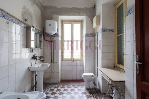 bagno al primo piano- villa bonacina - airuno - via Dante - meriggi