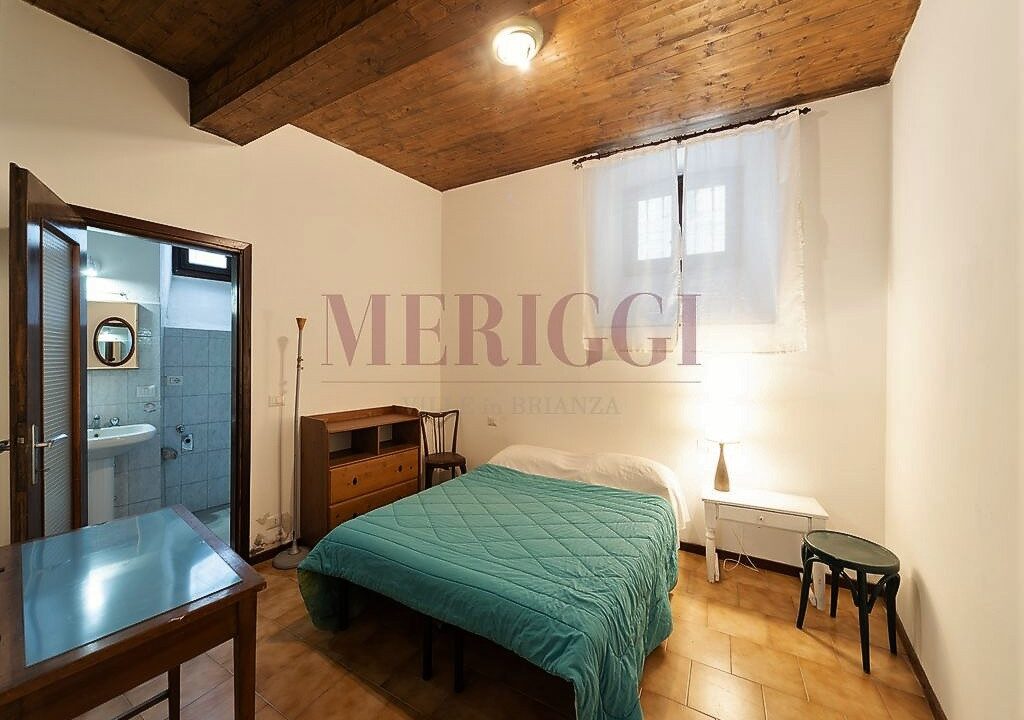 camera da letto con bagno- villa bonacina - airuno - via Dante - meriggi