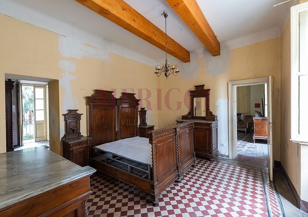 camera da letto- villa bonacina - airuno - via Dante - meriggi