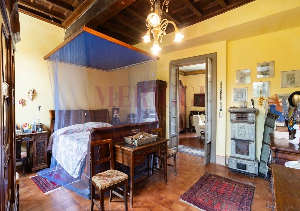 camera e letto a baldacchino - Brongio - vendita - palazzo fumagalli