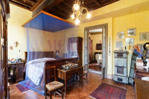 camera e letto a baldacchino - Brongio - vendita - palazzo fumagalli