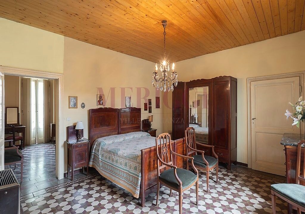 camera matrimoniale- villa bonacina - airuno - via Dante - meriggi