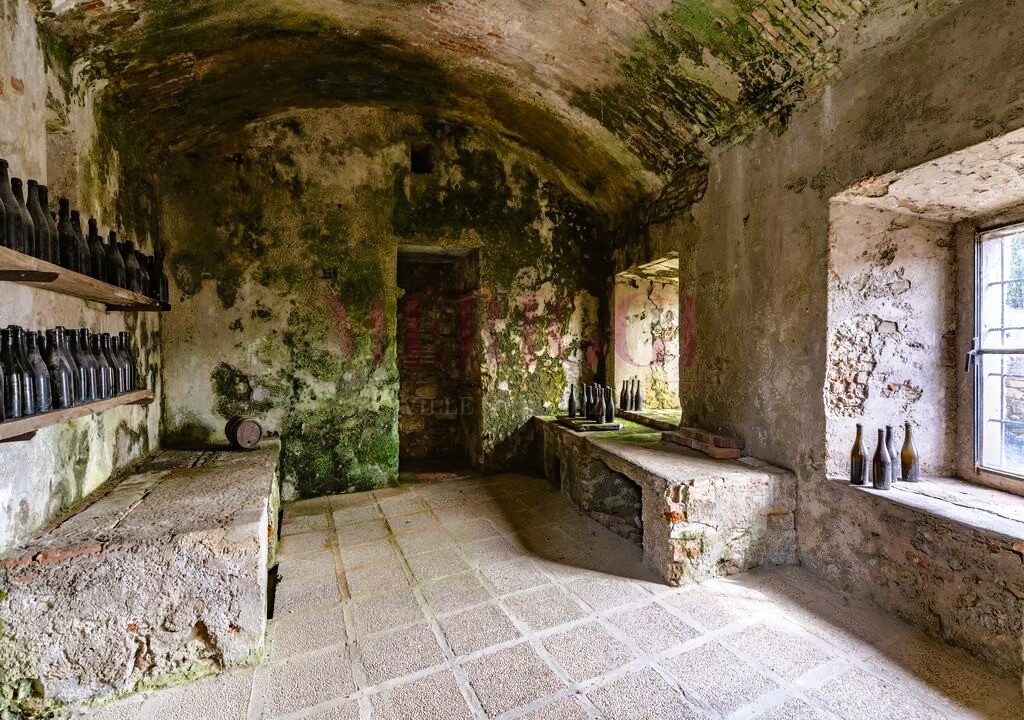 cantina - Brongio - vendita - palazzo fumagalli