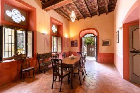 cappellacon soffitto in legno - Brongio - vendita - palazzo fumagalli