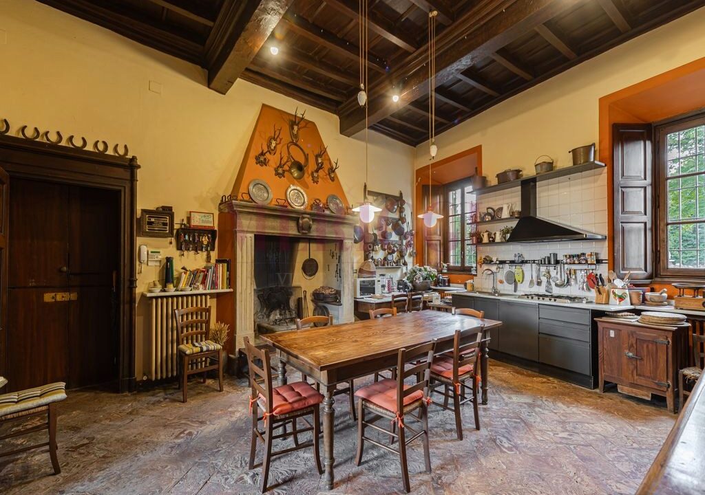 cucina piano terra - Brongio - vendita - palazzo fumagalli