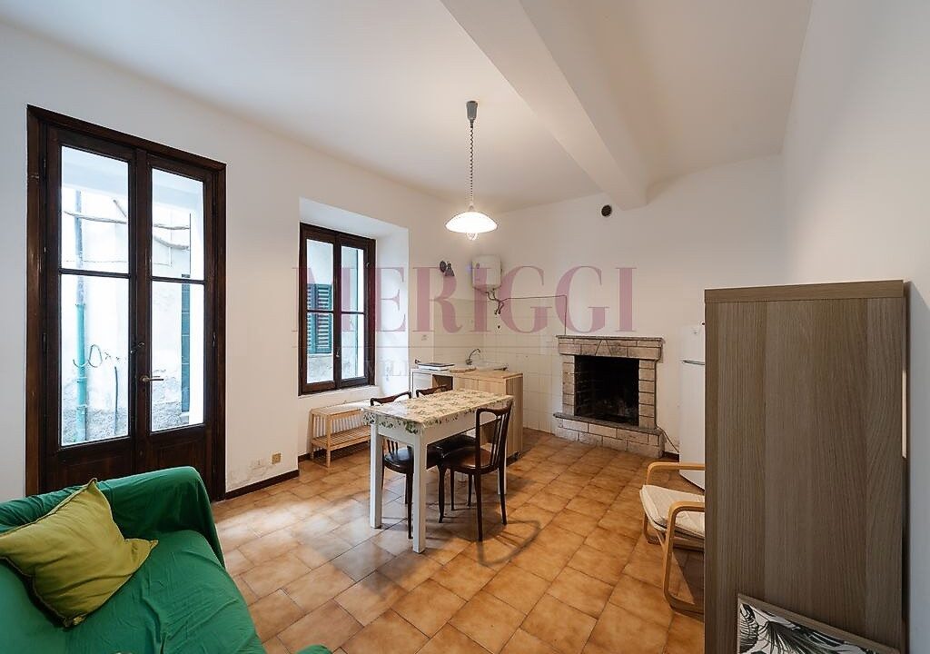 cucina piano terra- villa bonacina - airuno - via Dante - meriggi