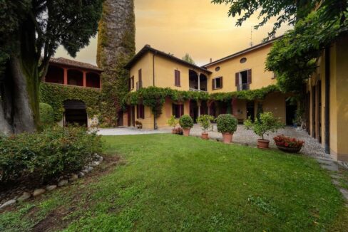 facciata e loggiato - Brongio - vendita - palazzo fumagalli