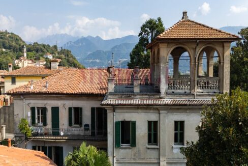 facciata-ovest-e-panorama-villa-bonacina-airuno-via-Dante-meriggi.
