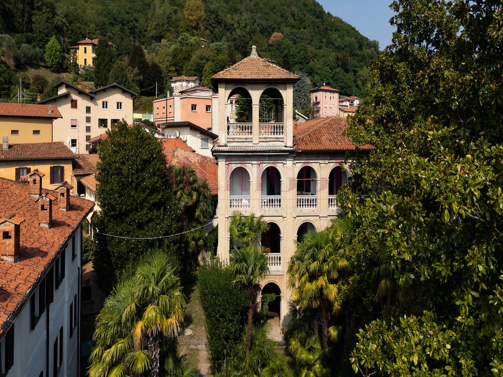 Villa in vendita – Airuno