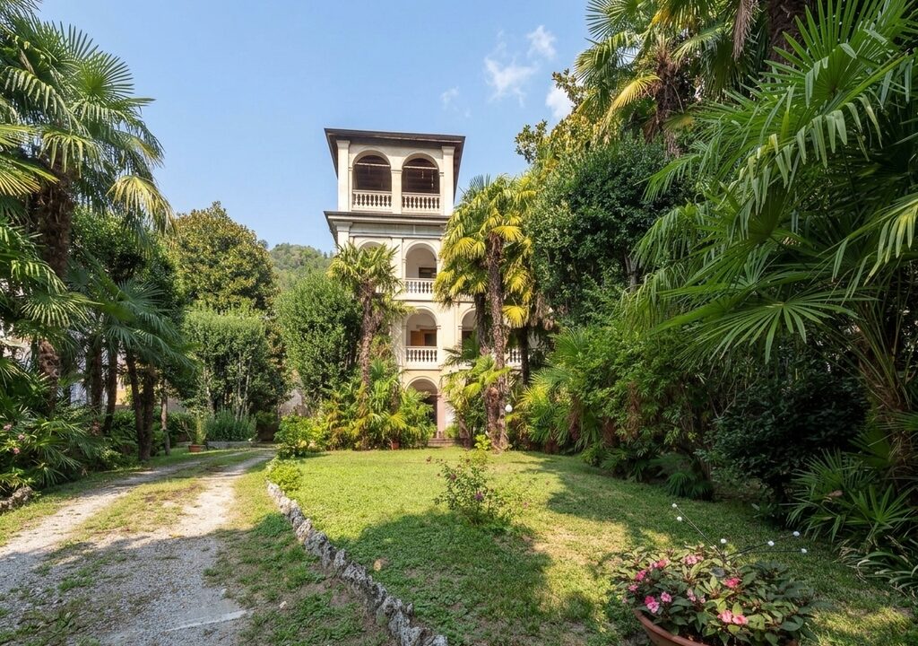 facciata principale villa- villa bonacina - airuno - via Dante - meriggi