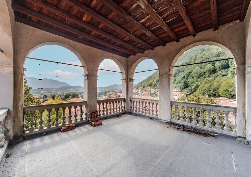 interno torretta vista sud- villa bonacina - airuno - via Dante - meriggi