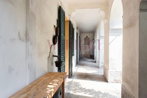 loggiato al piano terreno- villa bonacina - airuno - via Dante - meriggi