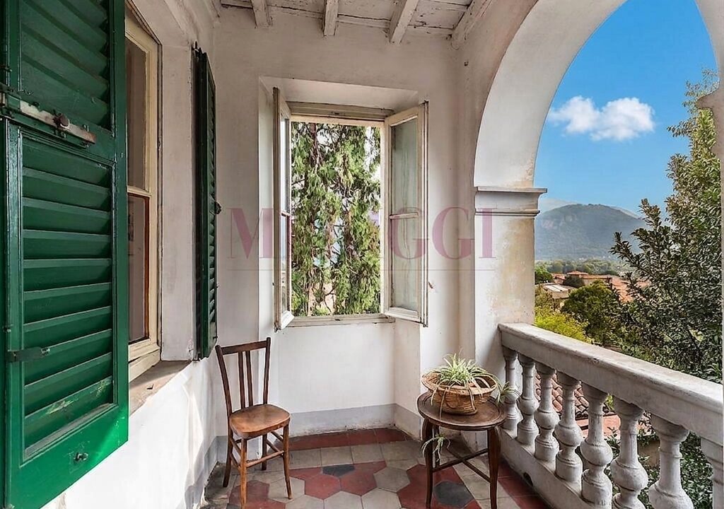 loggiato con vista - villa bonacina - airuno - via Dante - meriggi