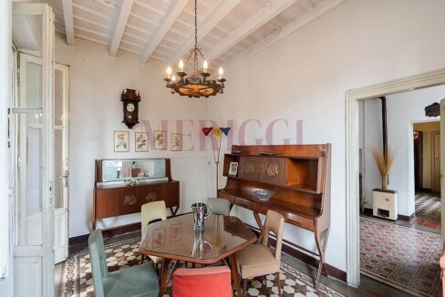 sala da pranzo e vista cucina- villa bonacina - airuno - via Dante - meriggi