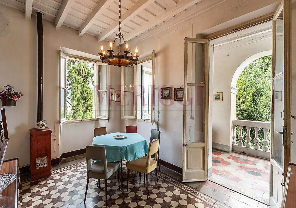 sala da pranzo- villa bonacina - airuno - via Dante - meriggi