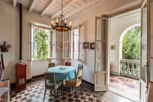 sala da pranzo- villa bonacina - airuno - via Dante - meriggi