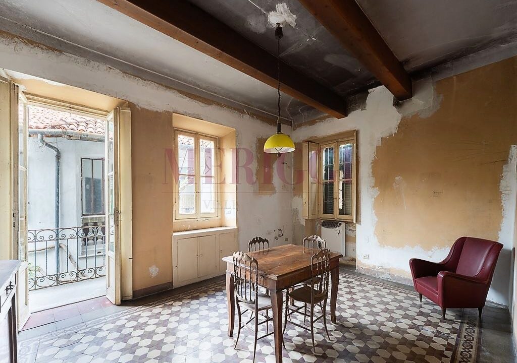 salotto piano primo- villa bonacina - airuno - via Dante - meriggi