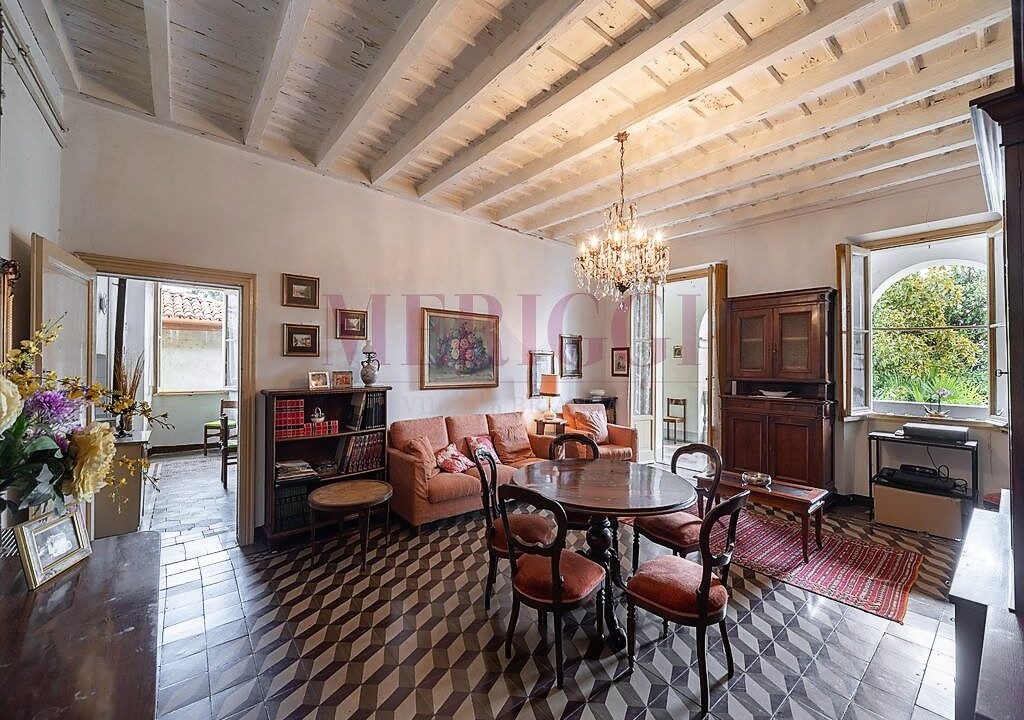 salotto- villa bonacina - airuno - via Dante - meriggi