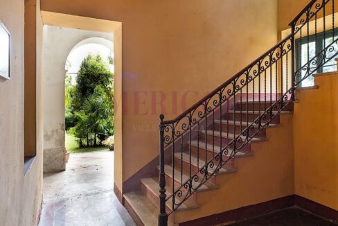 vano scala- villa bonacina - airuno - via Dante - meriggi