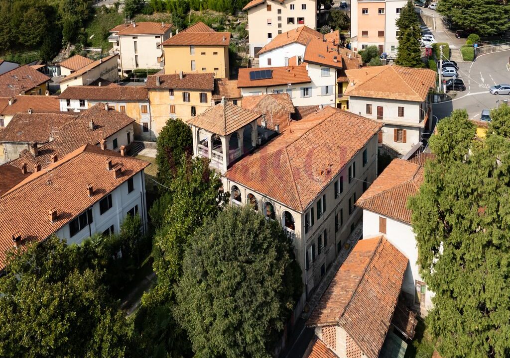 vista-aerea-lato-est-villa-bonacina-airuno-via-Dante-meriggi