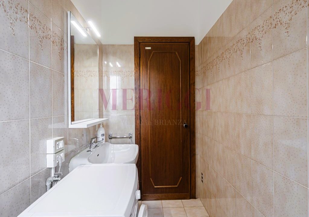 bagno servizio - brongio - piazza fumagalli - vendita villa - meriggi