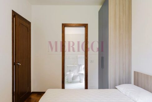 camera e porta bagno - brongio - piazza fumagalli - vendita villa - meriggi