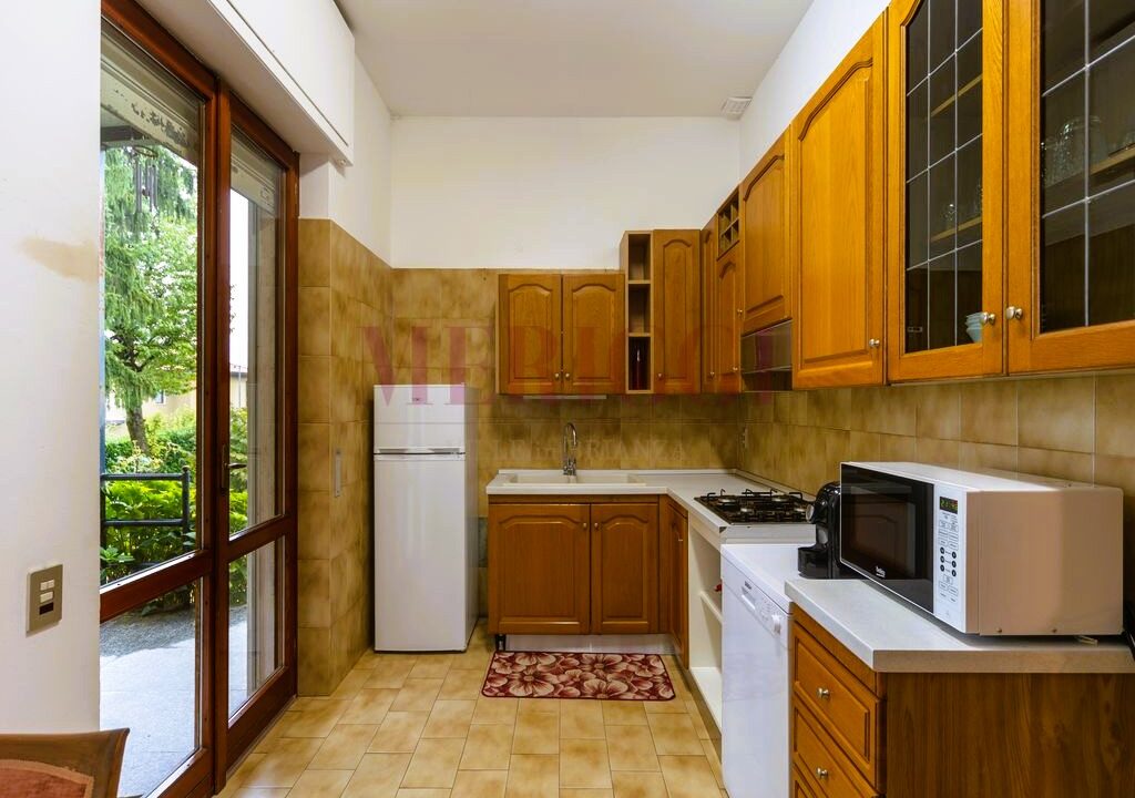 cucina - brongio - piazza fumagalli - vendita villa - meriggi