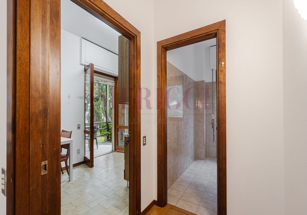 disimpegno - brongio - piazza fumagalli - vendita villa - meriggi