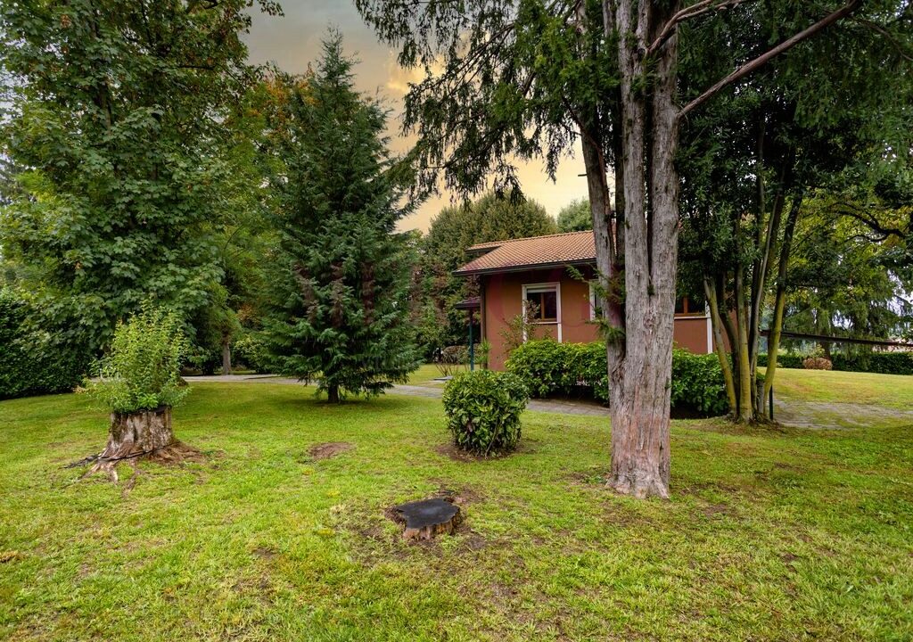 giardino - brongio - piazza fumagalli - vendita villa - meriggi