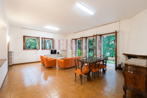 sala - brongio - piazza fumagalli - vendita villa - meriggi