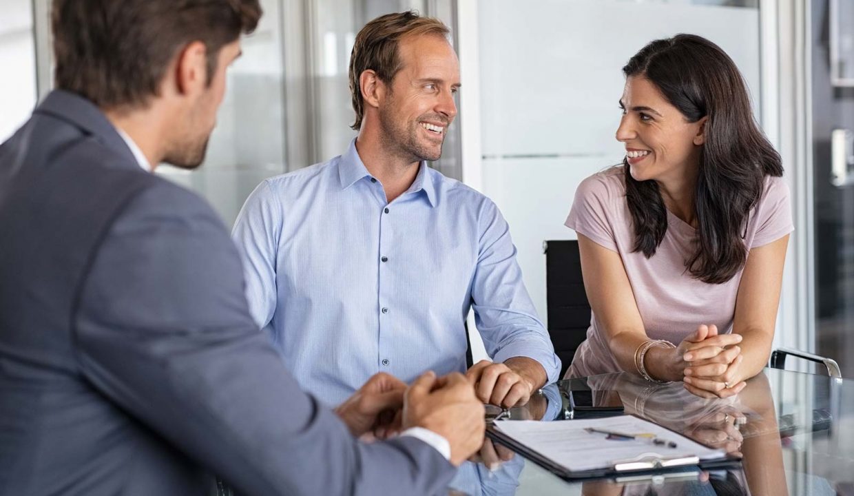 Incontro per vendere una villa in Brianza