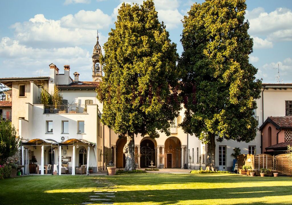 Facciata sud - palazzo epoca Oggiono - Meriggi