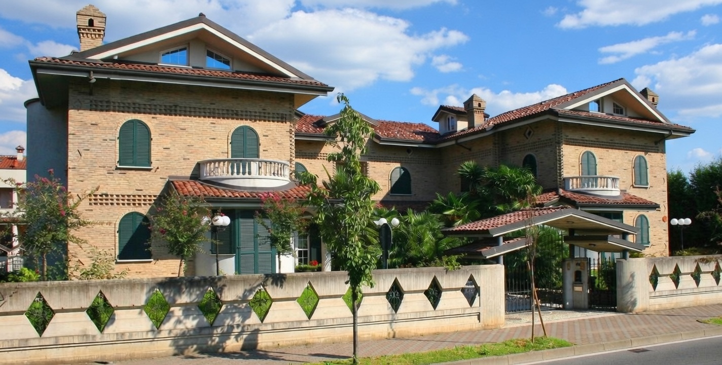 Villa signorile in contesto cittadino brianzolo