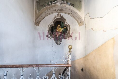 affresco sulla parete - villa epoca erba - vendita - meriggi