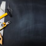 attrezzi-da-lavoro-su-sfondo-nero
