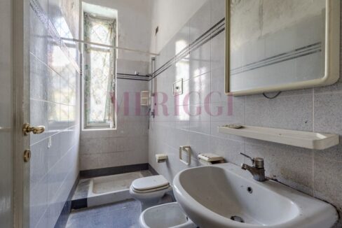 bagno di servizio - villa Asso - vendita - Meriggi