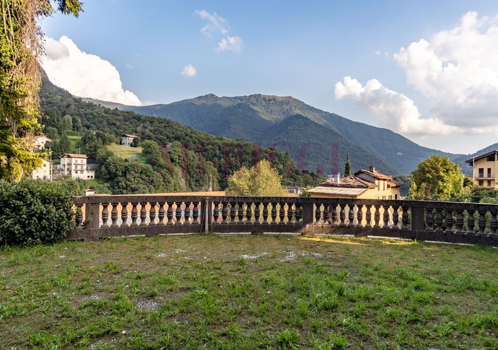 belvedere - villa Asso - vendita - Meriggi