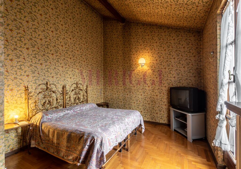 camera al primo piano - villa casatenovo montecarmelo - meriggi