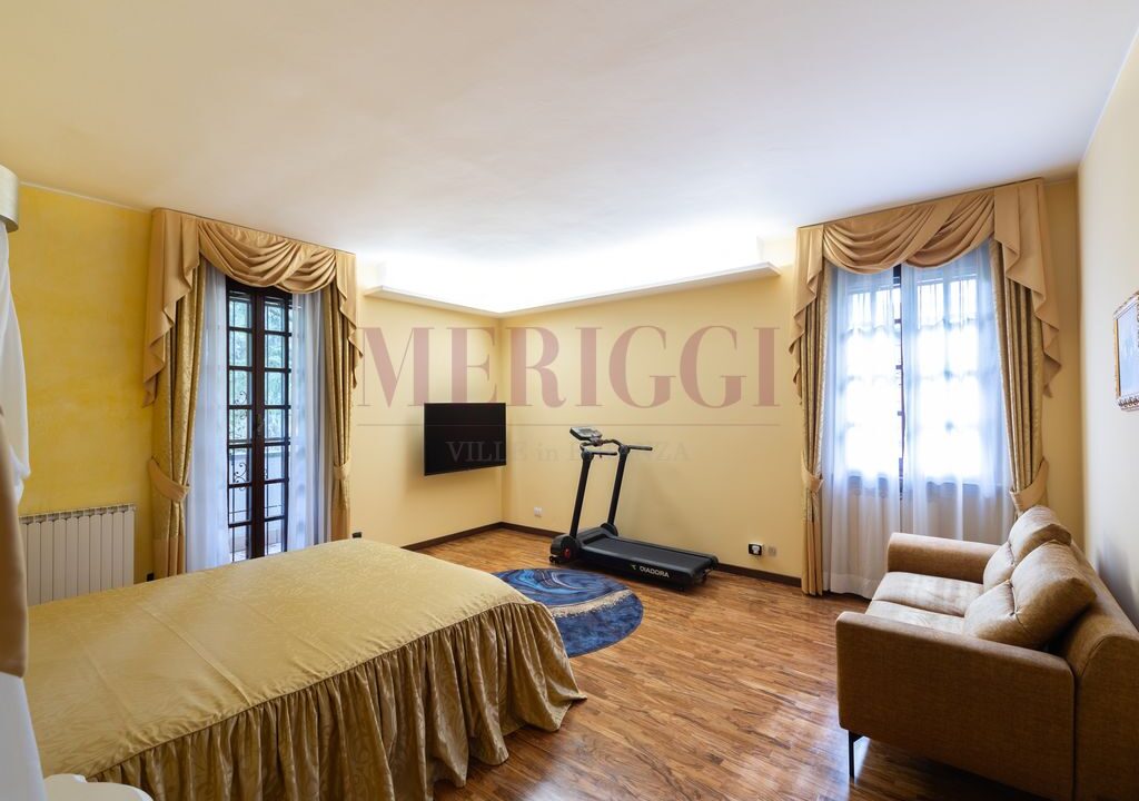 camera matrimoniale - villa oreno - vendita - meriggi