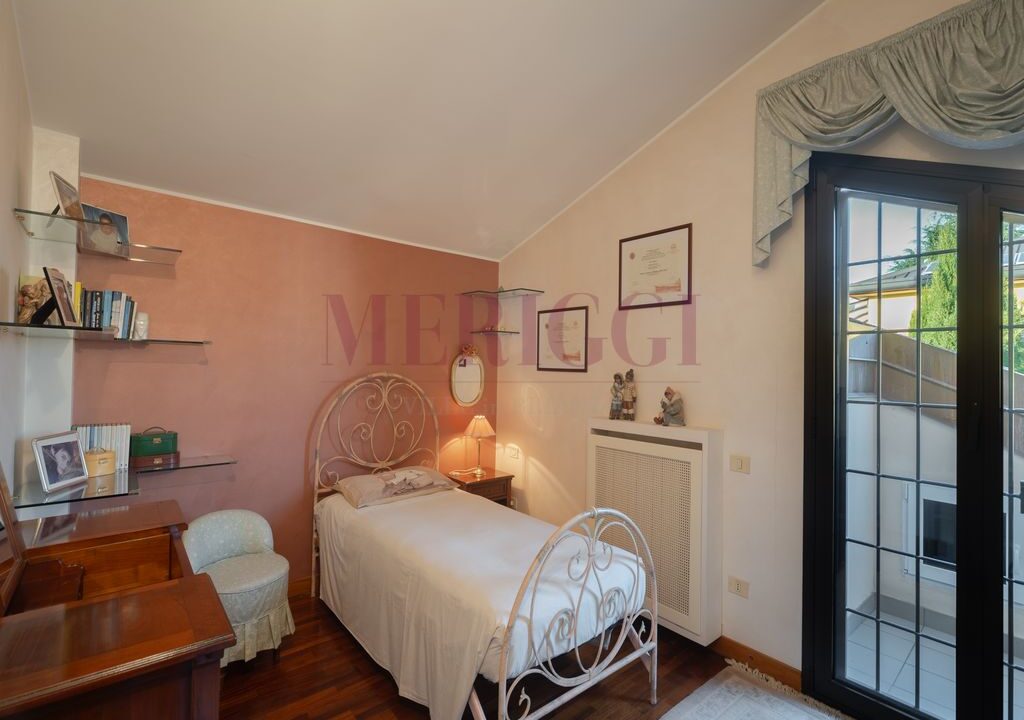 cameretta con balcone - arcore - villa in vendita - meriggi