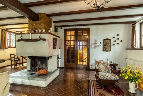 camino in taverna - villa casatenovo montecarmelo - meriggi