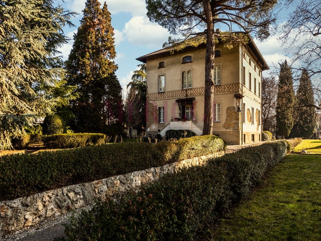 Villa in vendita – Robbiate