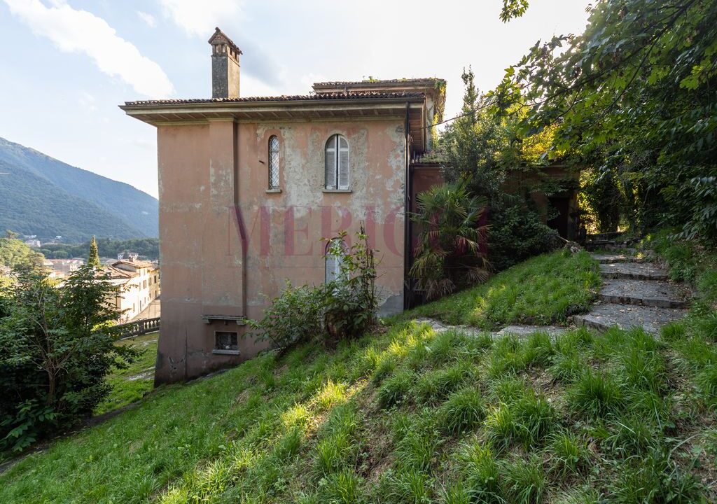 facciata nord - villa Asso - vendita - Meriggi