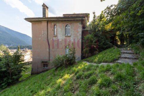 facciata nord - villa Asso - vendita - Meriggi